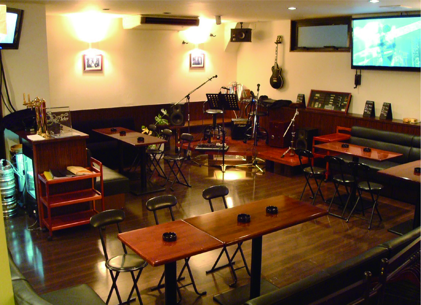 Live Bar Actor